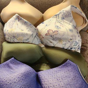 Lot of 4 Cacique Comfort Bliss No-Wire bras in EUC size 44F